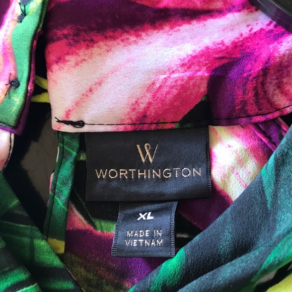 Designer halter top - Picture 4 of 5